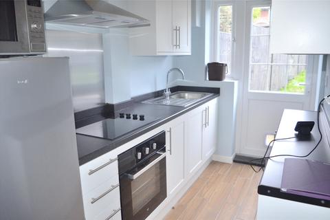 Malling Gardens, Morden SM4