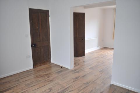 3 bedroom terraced house to rent, Malling Gardens, Morden SM4