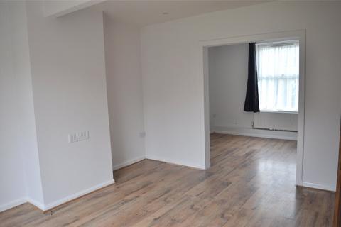 3 bedroom terraced house to rent, Malling Gardens, Morden SM4
