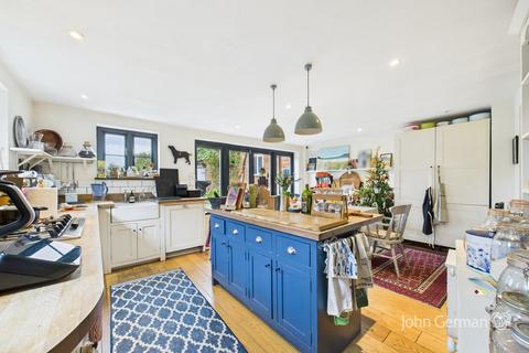 5 bedroom house for sale, Brookside, Rolleston-on-Dove
