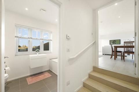 1 bedroom flat for sale, Nicoll Road, London