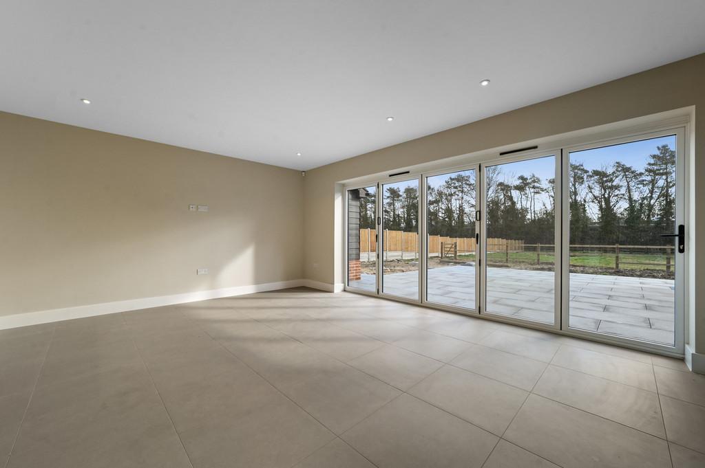 PT-FC(COL)-1 Turnpike Close-23