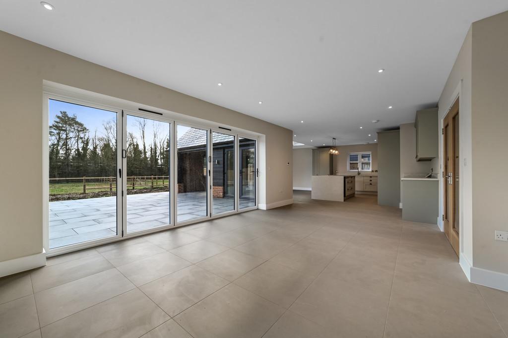 PT-FC(COL)-1 Turnpike Close-24