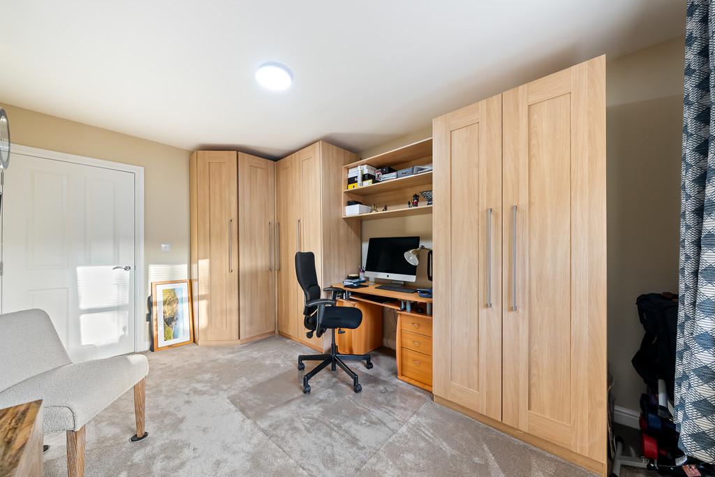 Two bed apartment frodsham second bedoom