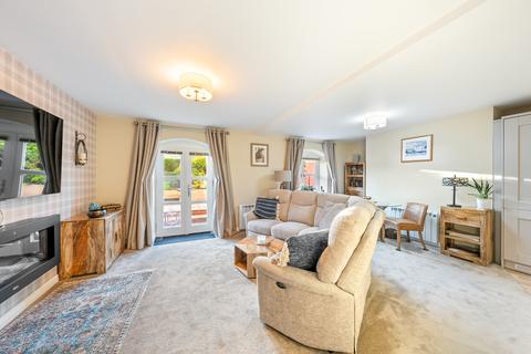 undefined, Kingswwod Park, Apartment with Private Patio