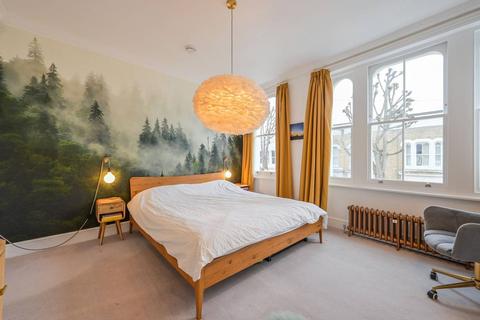 undefined, London E3