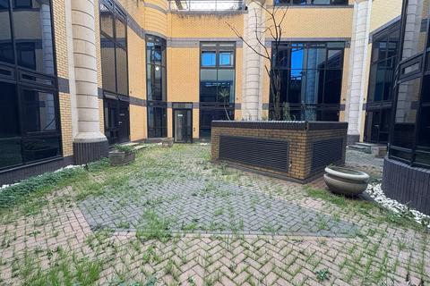 undefined, New Horizons Court
