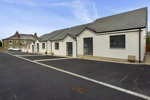 3 bedroom semi-detached bungalow for sale