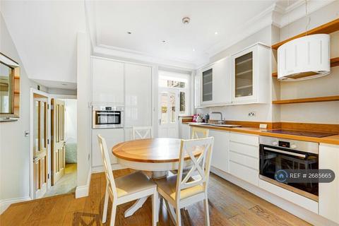 undefined, Bonnington Square, London, SW8