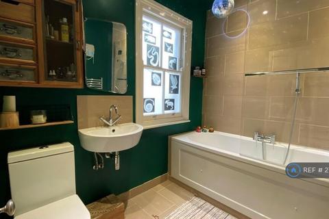 1 bedroom flat to rent, Despard Road, London, N19