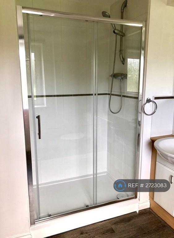Ensuite 2