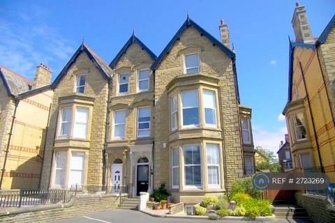 undefined, Clifton Drive North, Lytham St. Annes, FY8