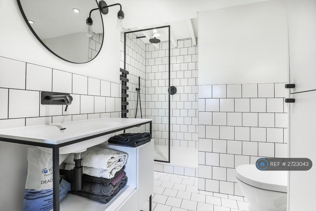 Downstairs Bathroom