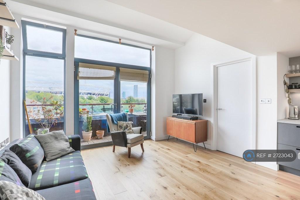 Kitchen / Living Room