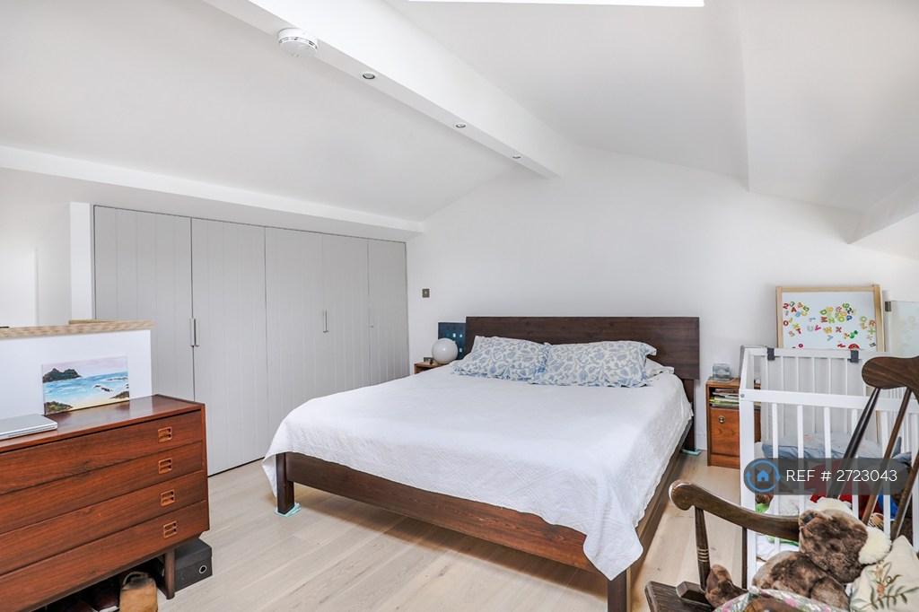 Mezzanine / Bedroom
