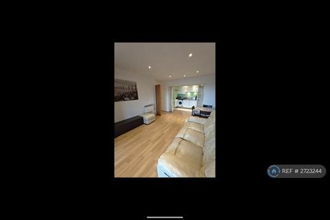 2 bedroom flat to rent, Hallsville Road, London, E16