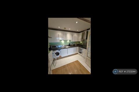 2 bedroom flat to rent, Hallsville Road, London, E16