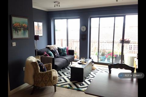 1 bedroom flat to rent, Grange Road, London, E13