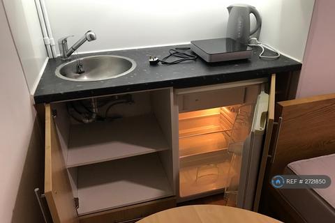 undefined, Wildcroft Road, Putney Heath, SW15