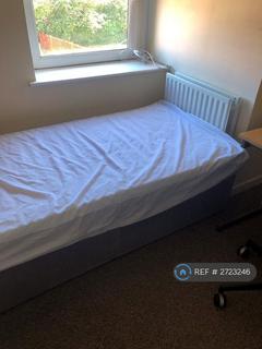 1 bedroom in a flat share to rent, Meadow Street, Treforest, Pontypridd, CF37