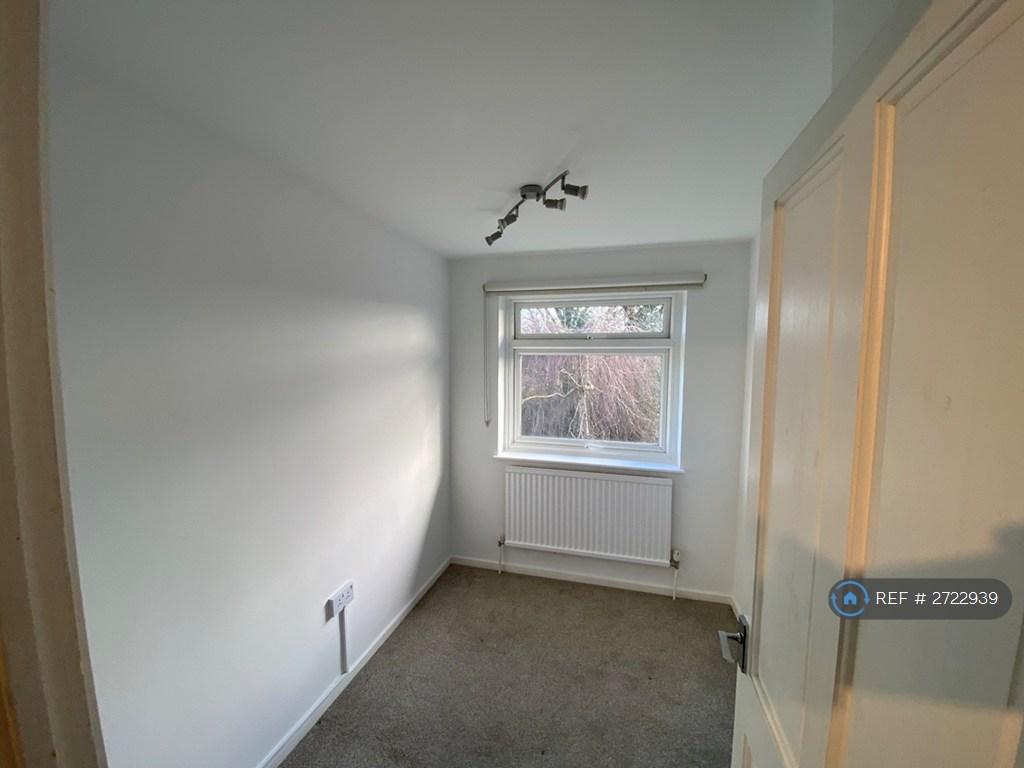 Small Bedroom