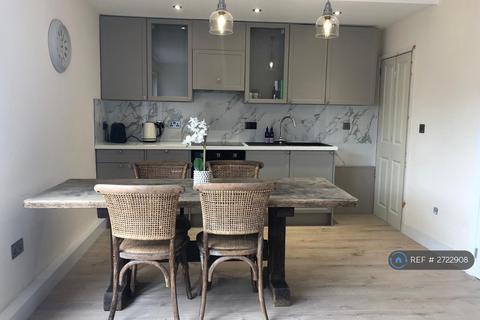 2 bedroom flat to rent, Forest Row, Forest Row, RH18