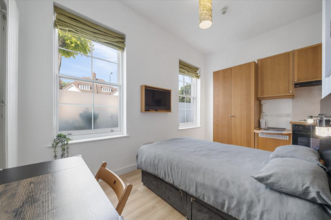 undefined, Finchley Road, London NW3