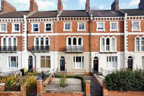 4 bedroom townhouse for sale, Langham Place, Northampton NN2