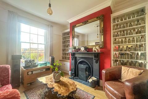 4 bedroom townhouse for sale, Langham Place, Northampton NN2