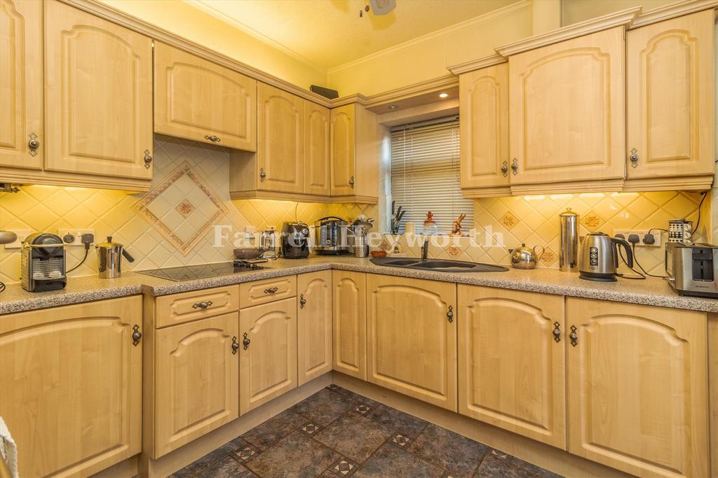 Kitchen image 2