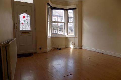 undefined, Ivy Road, Luton, Bedfordshire