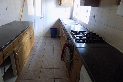 undefined, Ivy Road, Luton, Bedfordshire
