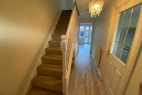 undefined, Redwood Drive, Crewe