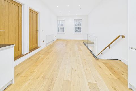 2 bedroom property to rent, Bridge Street, Usk, NP15