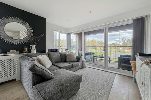 2 bedroom flat for sale, Louisburg Avenue, Bordon, Hampshire
