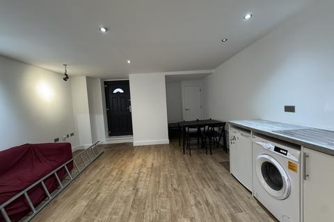 undefined, Lampton Road, Hounslow TW3