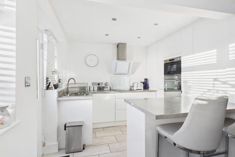 undefined, Mendip Close, Royton, Oldham, OL2 5EY