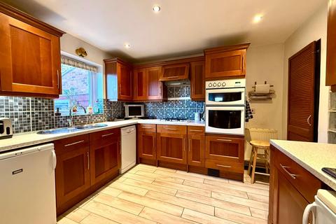 undefined, Freshbrook, Swindon SN5