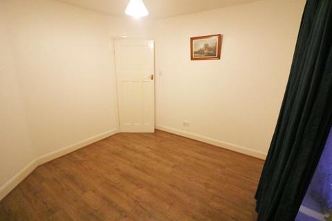 undefined, Alexandra Road, Colliers Wood, Mitcham, Greater London, London, CR4 3LT