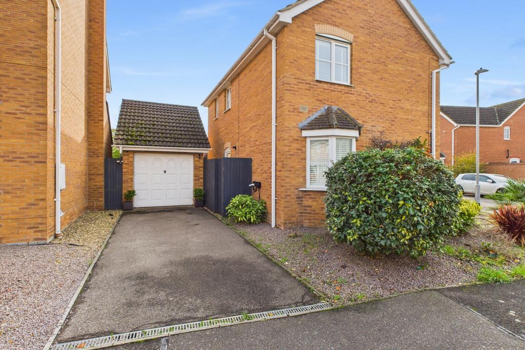 Ewe Move -  Spalding - Shearers Drive -  Garage