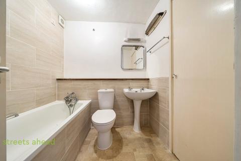 undefined, Green Acres, Croydon, CR0
