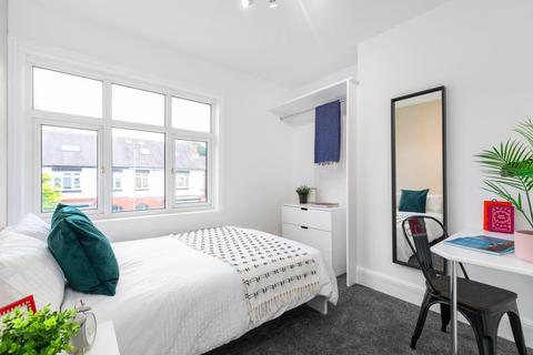 undefined, Estcourt Avenue, Leeds LS6