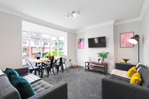 undefined, Estcourt Avenue, Leeds LS6