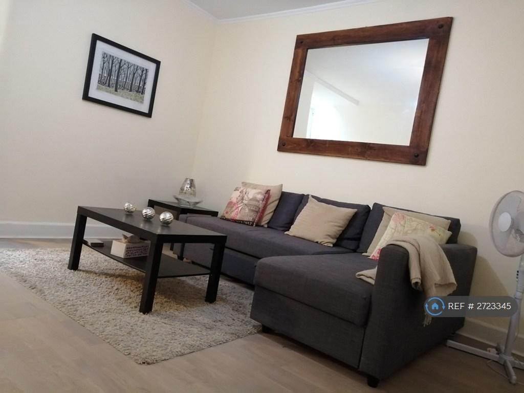 Lounge's Sofa Bed