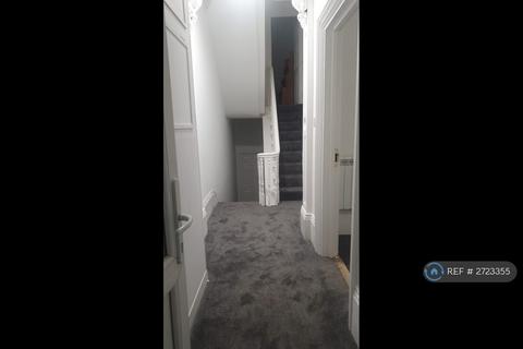 1 bedroom flat to rent, Colwyn Road, Northampton, NN1