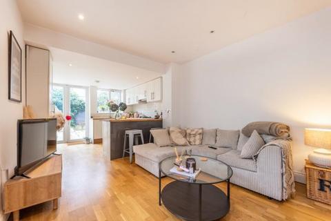 undefined, Undine Street, London, SW17