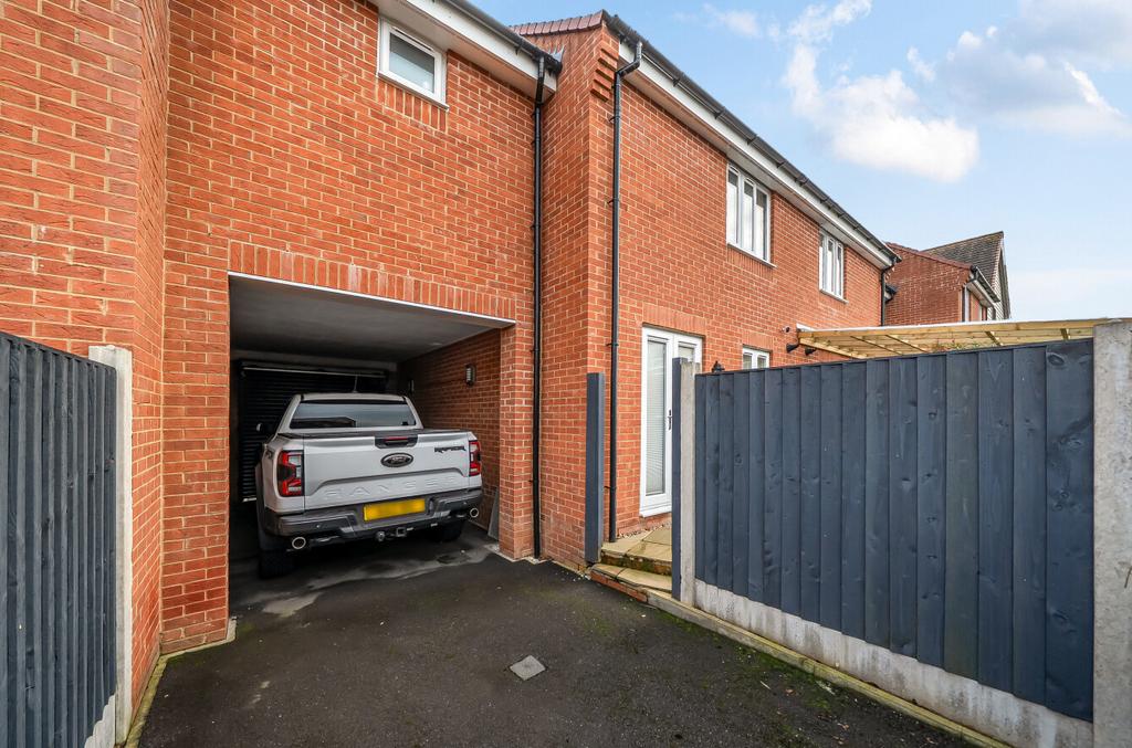 1386265-17-6936e5...