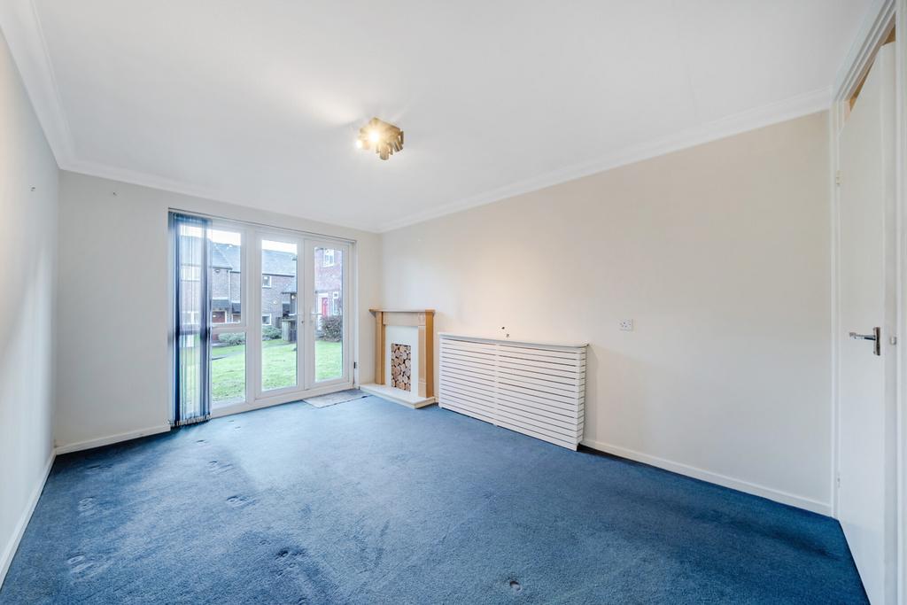 1386931-16-692eda...