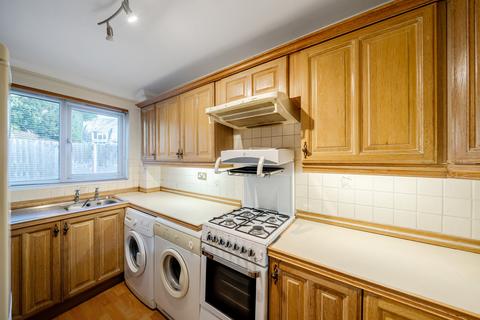 undefined, Thirlmere Gardens, Northwood