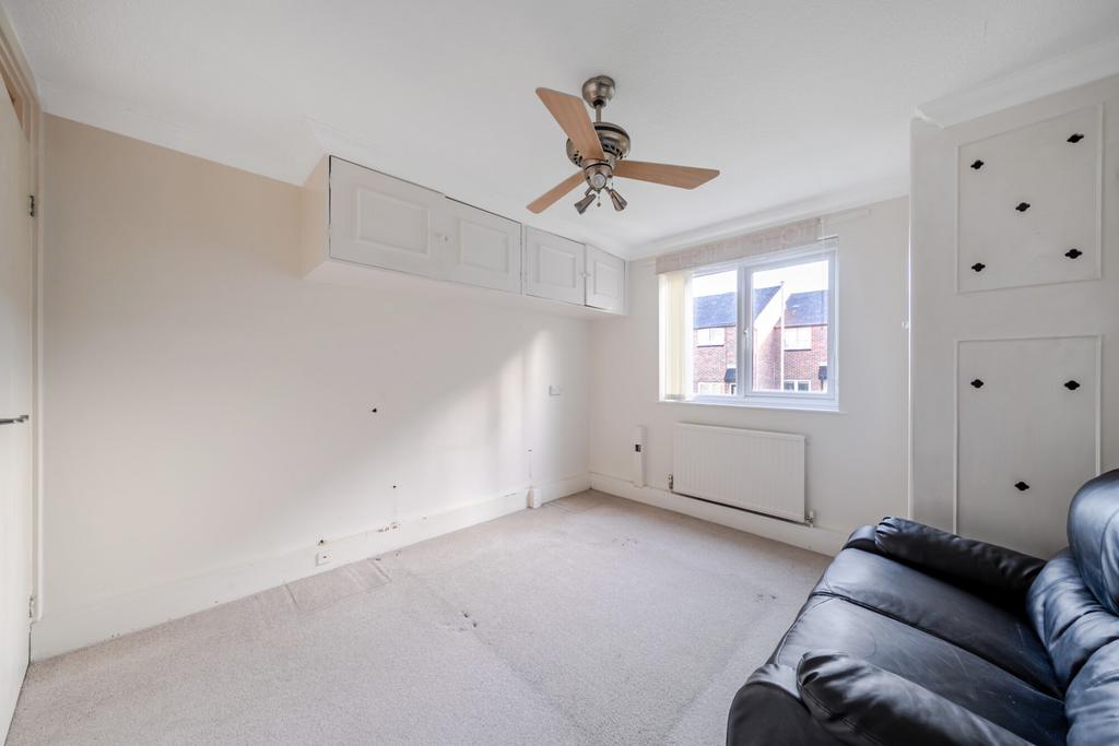 1386931-7-692ed92...